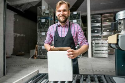 Requisitos para trabajar empacando en Wisconsin